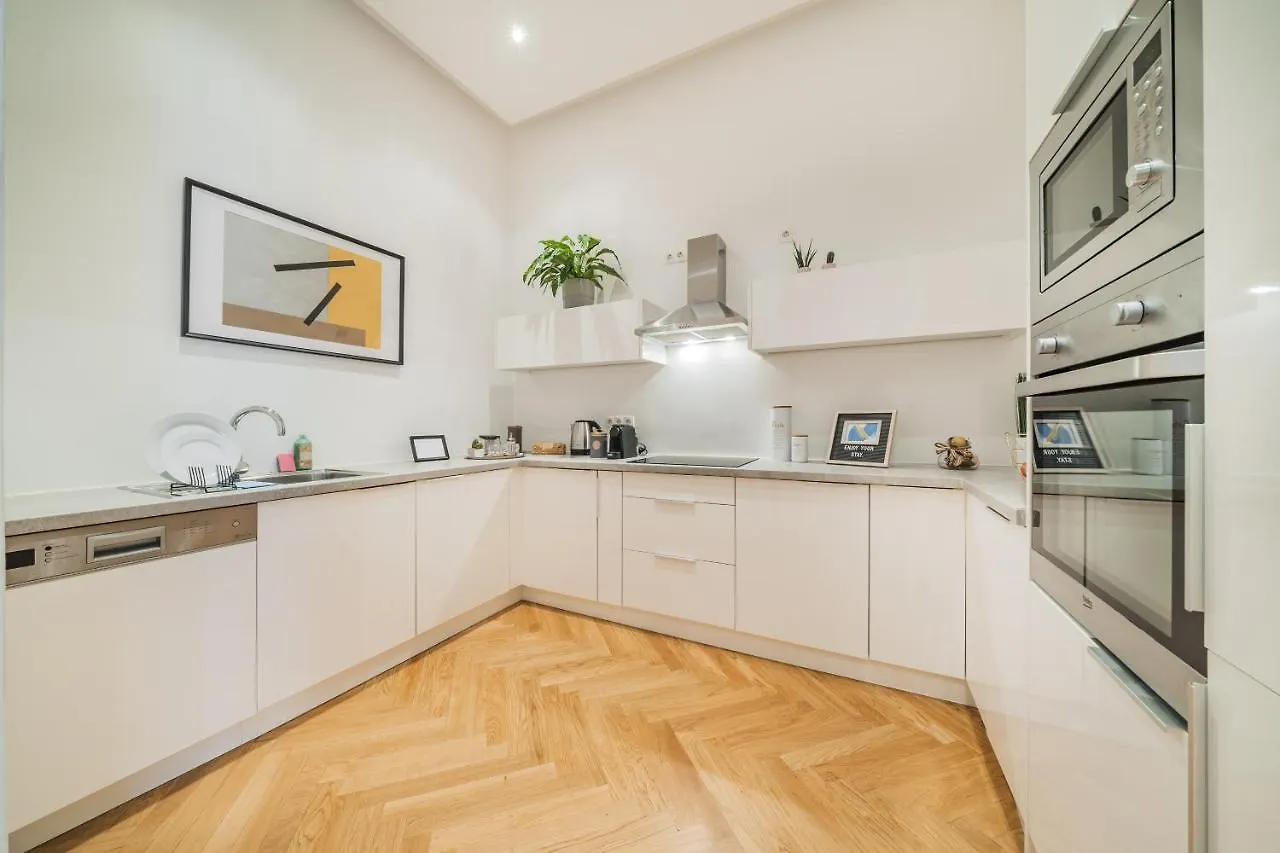 Feelhome-Prater-6 Gaeste-Wifi-Smart Tv Vienna Apartment
