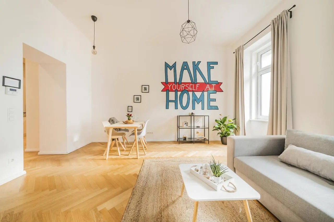 Feelhome-Prater-6 Gaeste-Wifi-Smart Tv Vienna 0*,